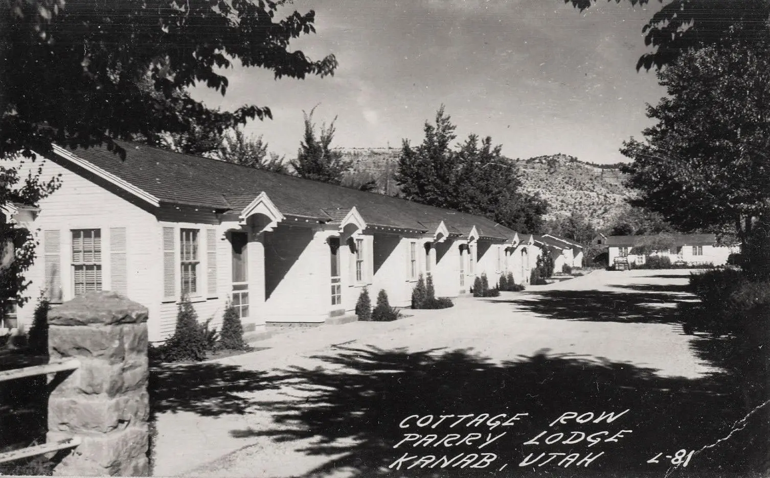 Kanab Cottage Row